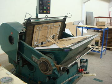Машина 5.5kw/7.5kw Creasing и Плашк-Вырезывания рифлёного картона ручная плоская